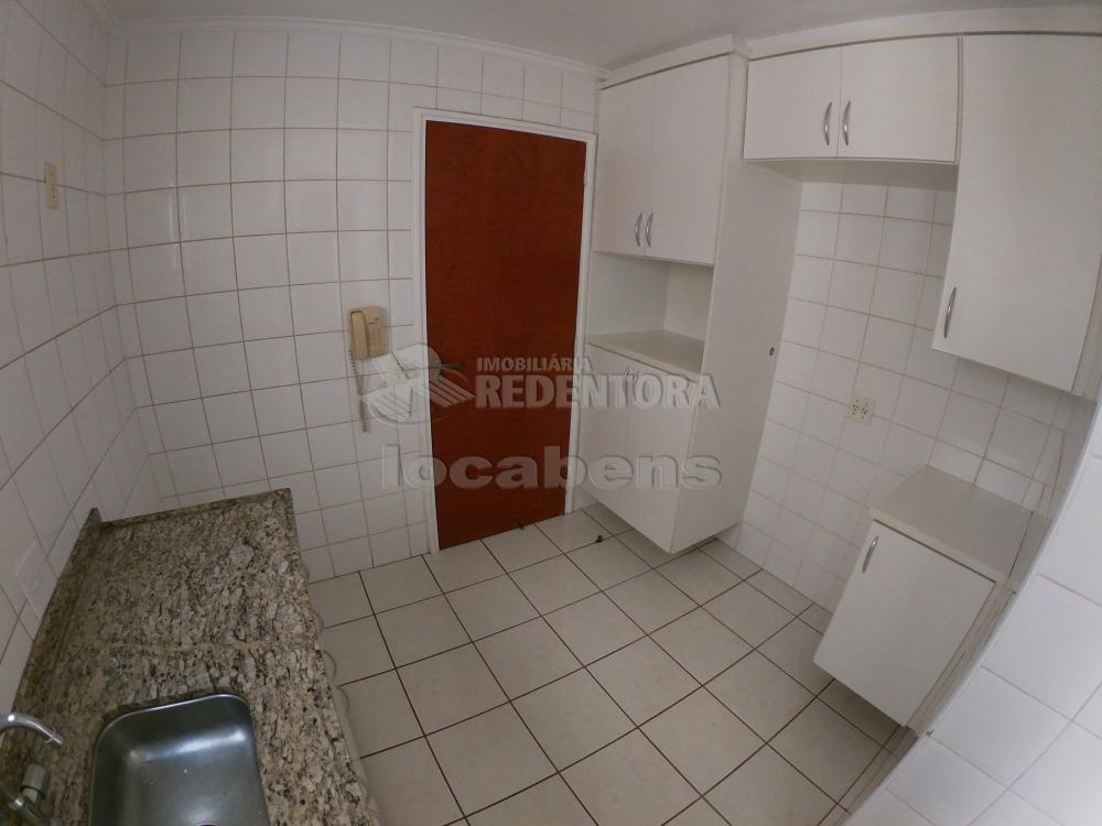 Alugar Apartamento / Padrão em São José do Rio Preto R$ 700,00 - Foto 11