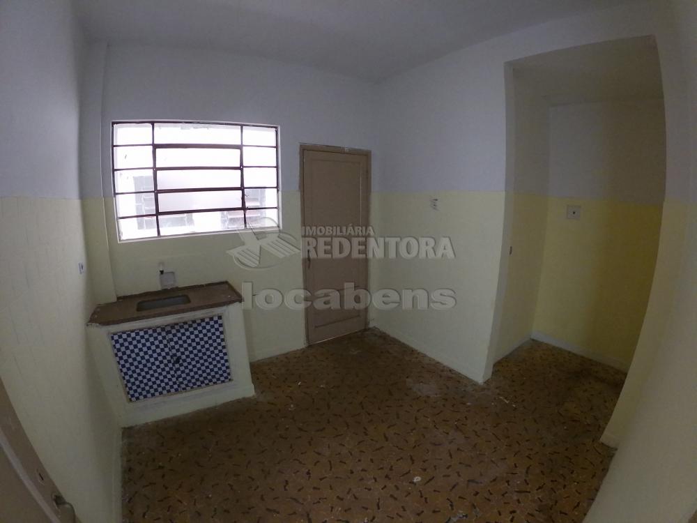 Alugar Apartamento / Padrão em São José do Rio Preto R$ 580,00 - Foto 2