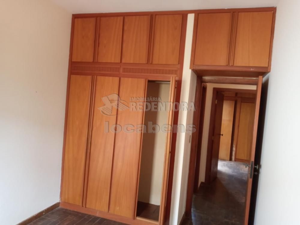 Alugar Casa / Padrão em São José do Rio Preto R$ 2.000,00 - Foto 11