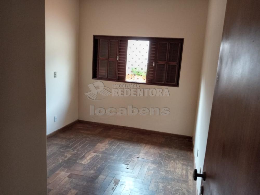 Alugar Casa / Padrão em São José do Rio Preto R$ 2.000,00 - Foto 15