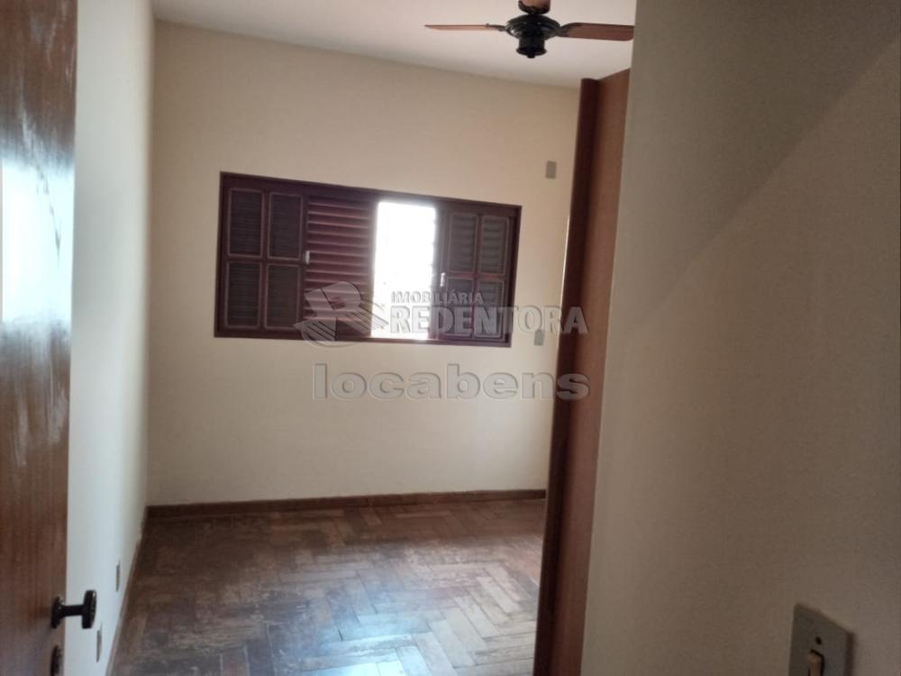 Alugar Casa / Padrão em São José do Rio Preto R$ 2.000,00 - Foto 17