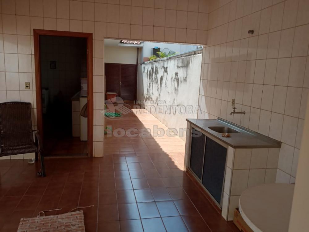 Alugar Casa / Padrão em São José do Rio Preto R$ 2.000,00 - Foto 3