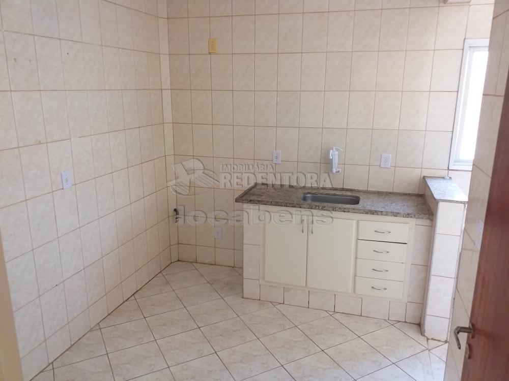 Alugar Apartamento / Padrão em São José do Rio Preto R$ 1.000,00 - Foto 9