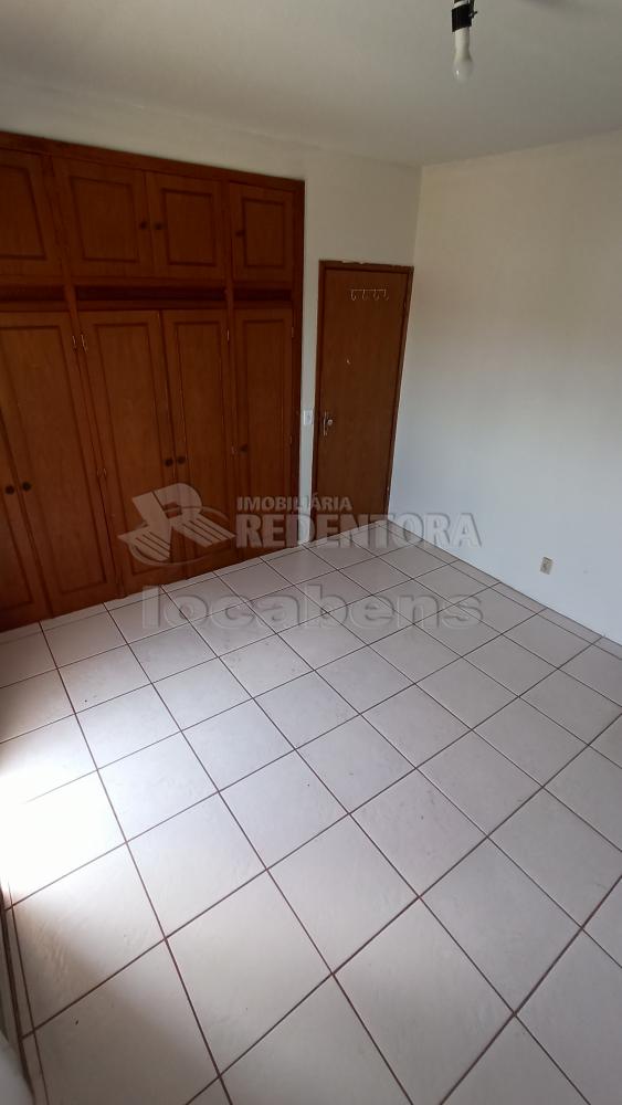 Alugar Apartamento / Padrão em São José do Rio Preto R$ 950,00 - Foto 11