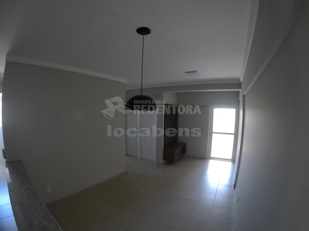 Alugar Apartamento / Padrão em São José do Rio Preto R$ 1.800,00 - Foto 3