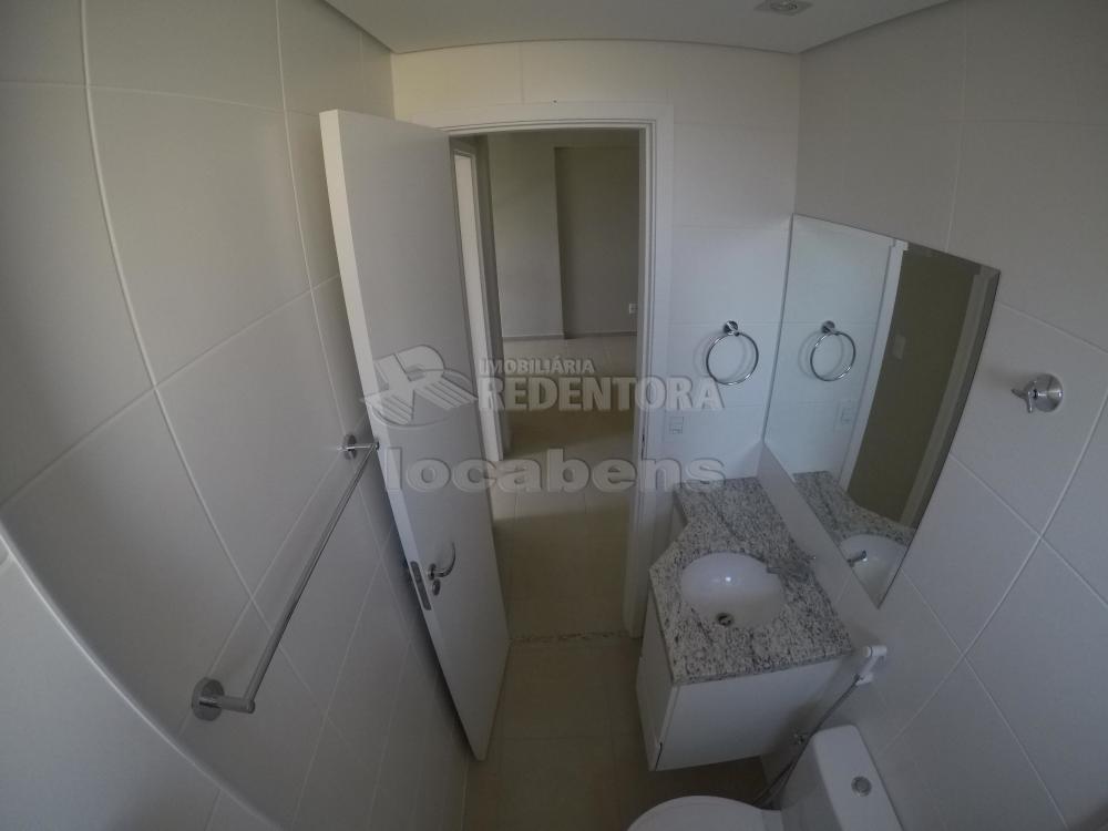 Alugar Apartamento / Padrão em São José do Rio Preto R$ 1.800,00 - Foto 7