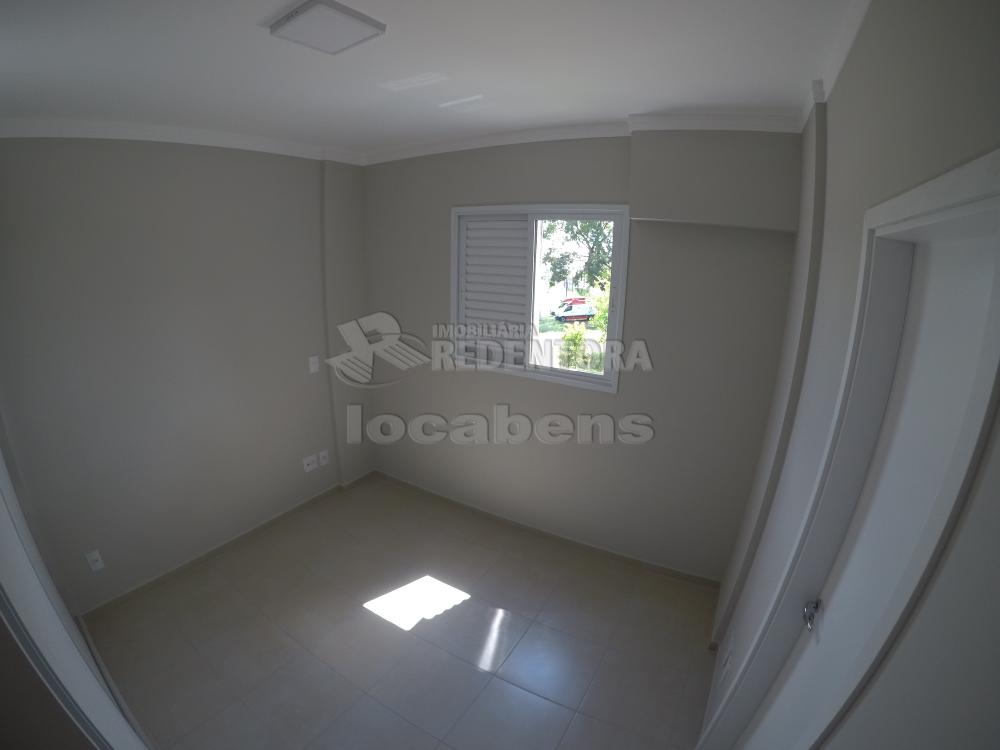 Alugar Apartamento / Padrão em São José do Rio Preto R$ 1.800,00 - Foto 8