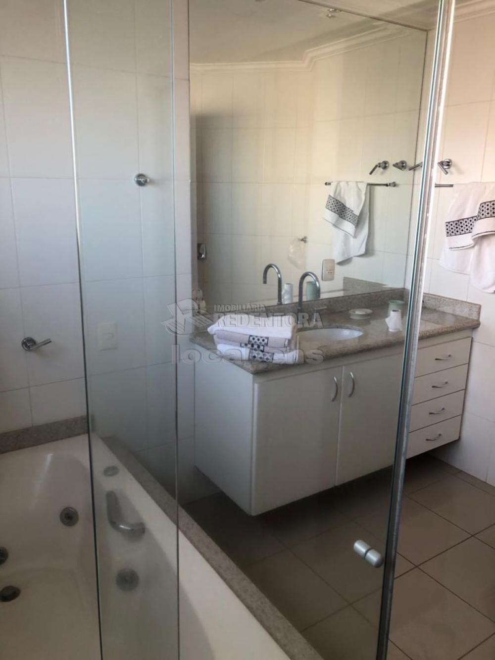 Alugar Apartamento / Padrão em São José do Rio Preto R$ 3.000,00 - Foto 14