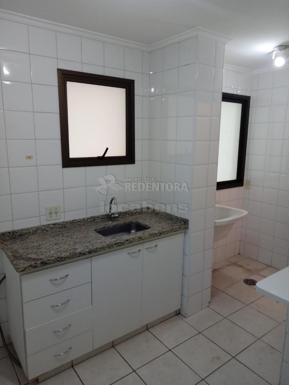 Alugar Apartamento / Padrão em São José do Rio Preto R$ 1.250,00 - Foto 7