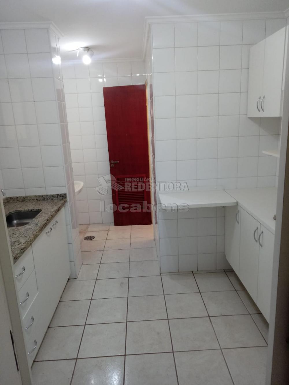 Alugar Apartamento / Padrão em São José do Rio Preto R$ 1.250,00 - Foto 10