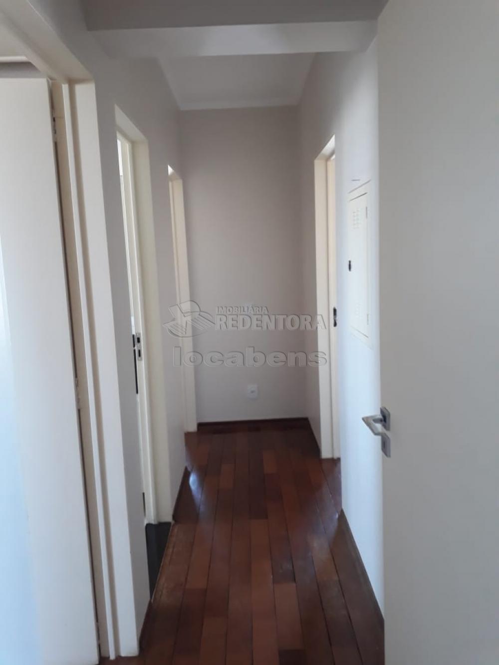 Alugar Apartamento / Padrão em São José do Rio Preto R$ 1.800,00 - Foto 7