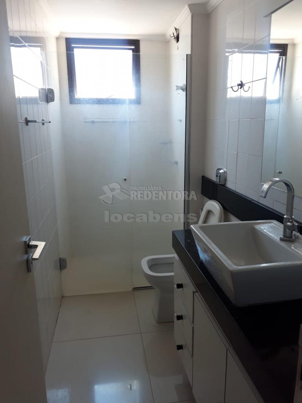 Alugar Apartamento / Padrão em São José do Rio Preto R$ 1.800,00 - Foto 30