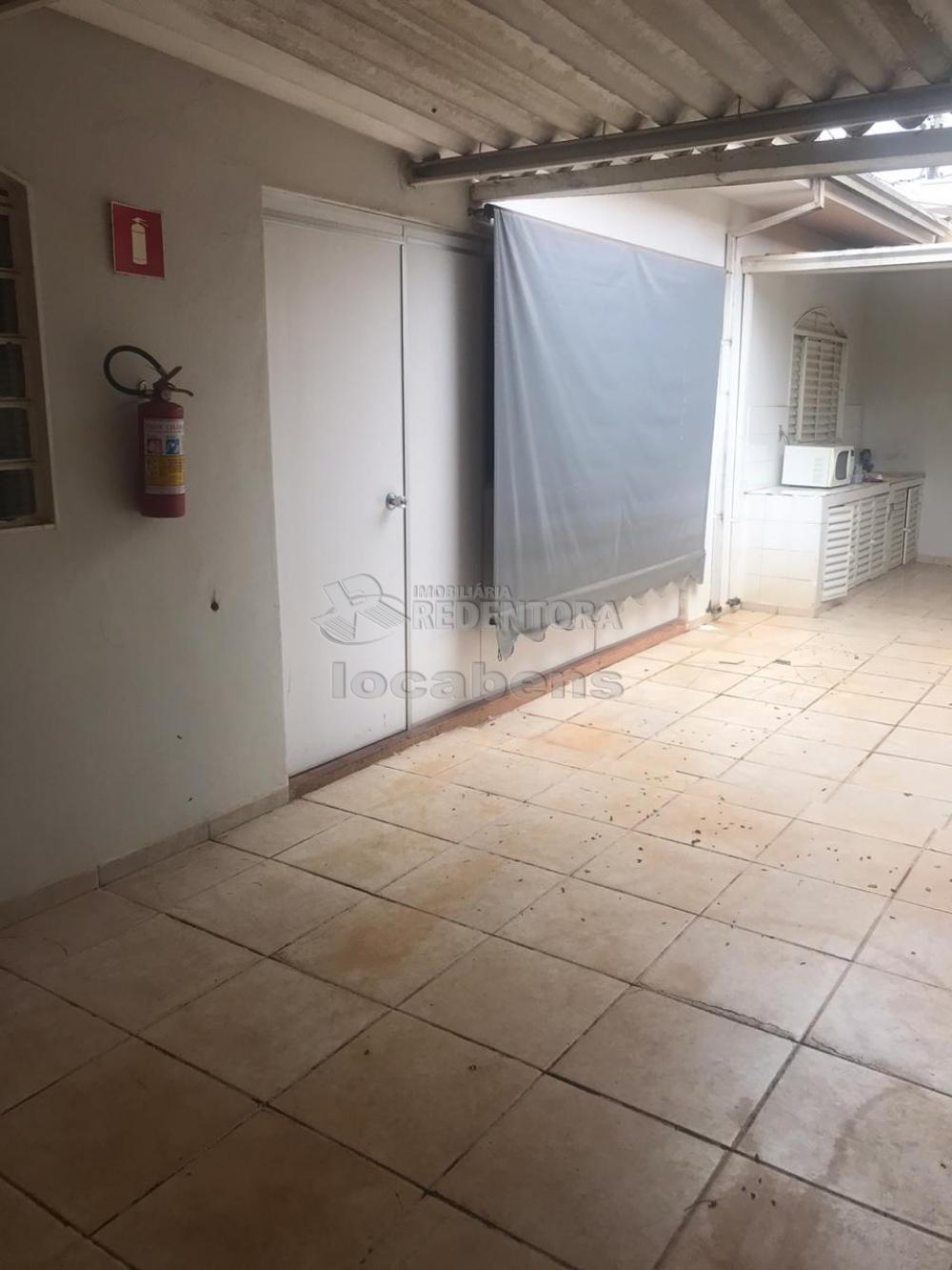 Alugar Casa / Padrão em São José do Rio Preto R$ 2.200,00 - Foto 5