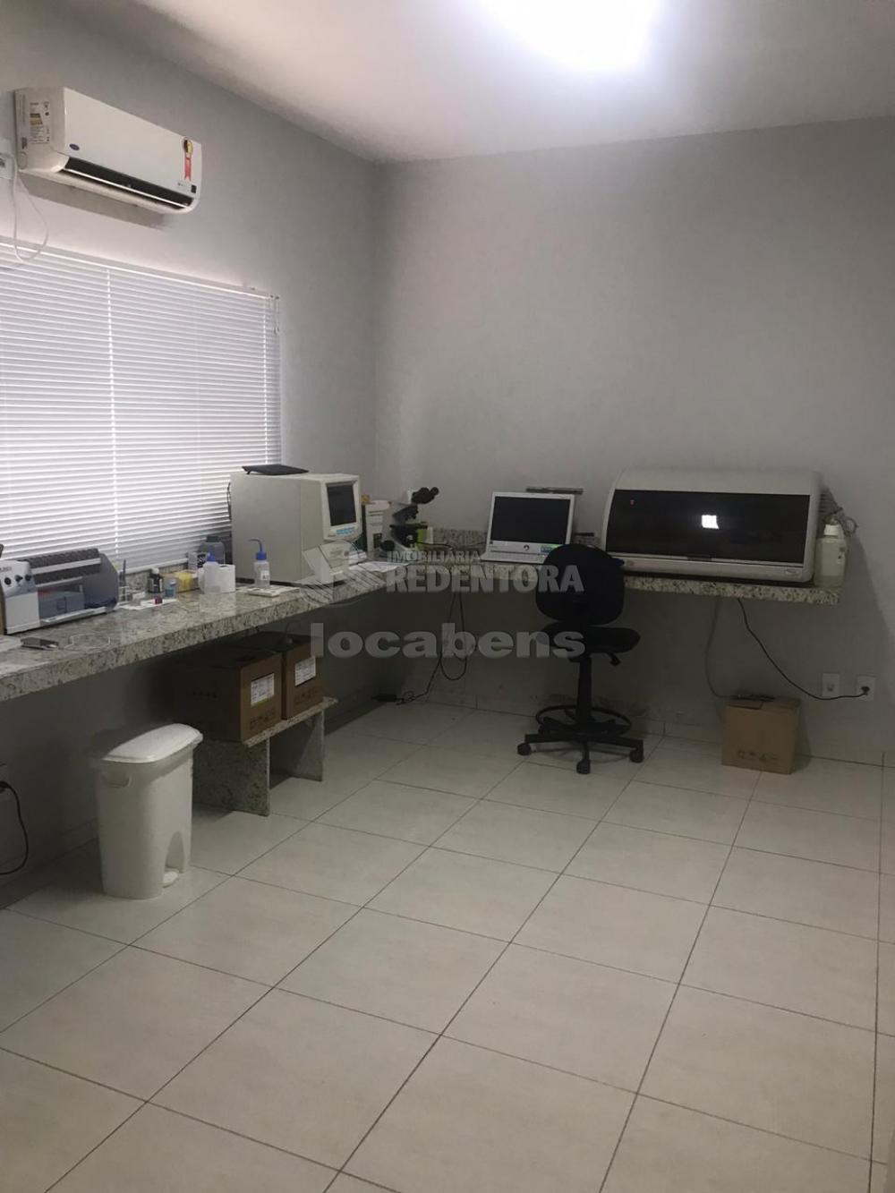 Alugar Casa / Padrão em São José do Rio Preto apenas R$ 2.200,00 - Foto 8