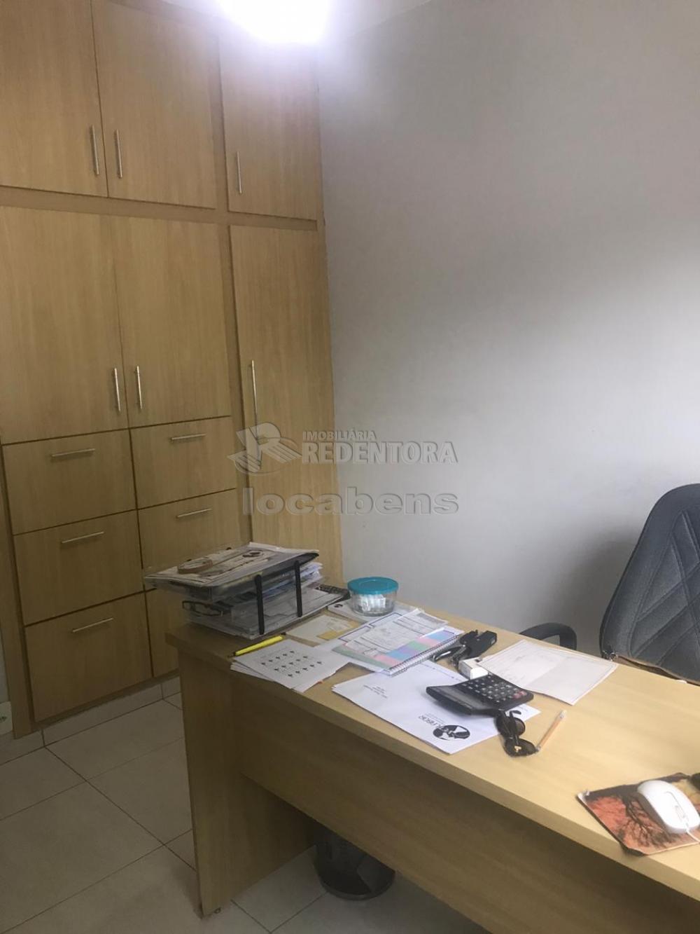 Alugar Casa / Padrão em São José do Rio Preto R$ 2.200,00 - Foto 19