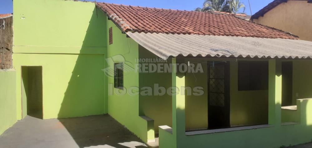 Alugar Casa / Padrão em São José do Rio Preto R$ 1.000,00 - Foto 3