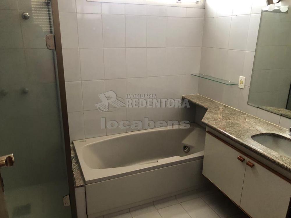 Alugar Apartamento / Padrão em São José do Rio Preto R$ 1.900,00 - Foto 16