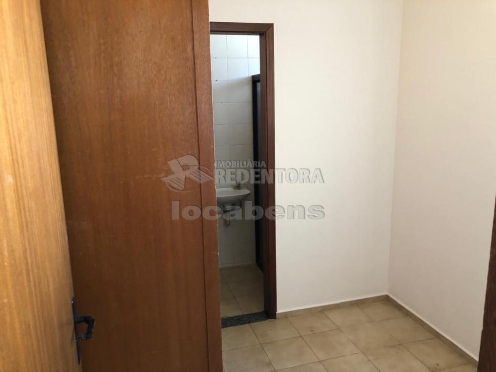 Alugar Apartamento / Padrão em São José do Rio Preto R$ 1.900,00 - Foto 22