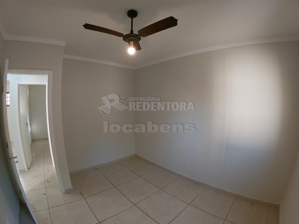 Alugar Casa / Padrão em São José do Rio Preto R$ 1.000,00 - Foto 7