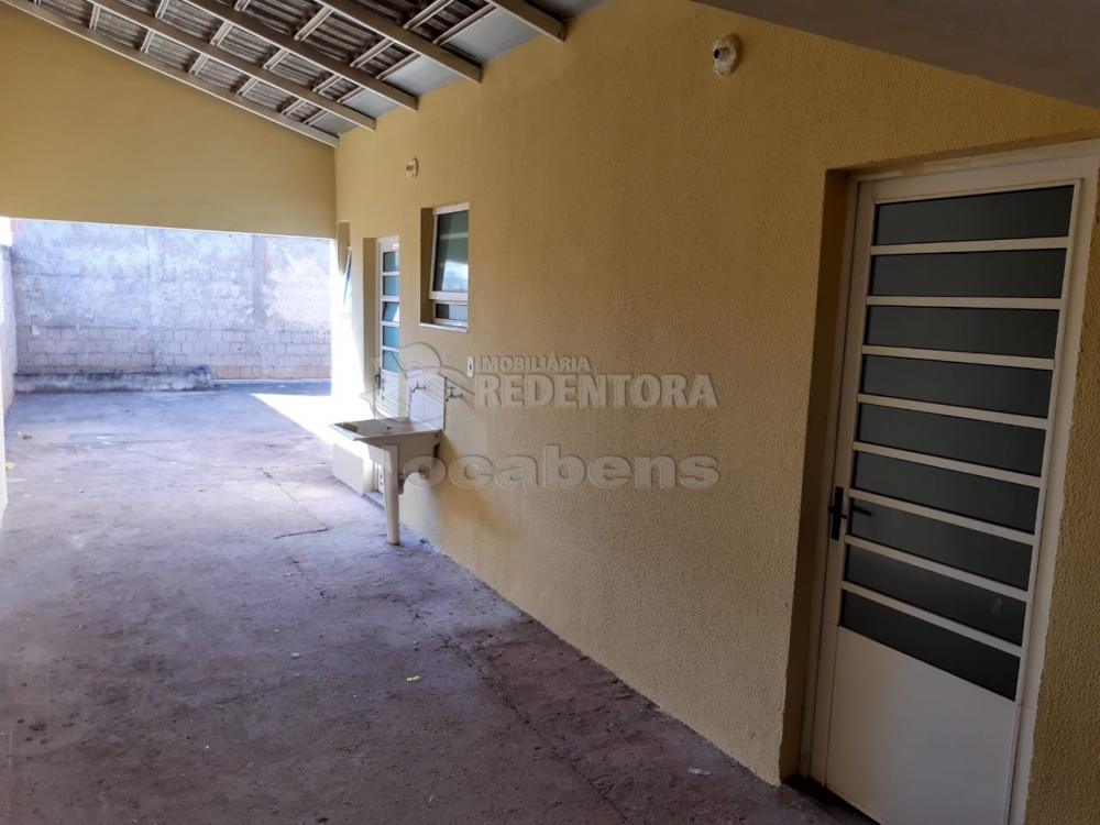 Alugar Casa / Padrão em São José do Rio Preto apenas R$ 850,00 - Foto 1