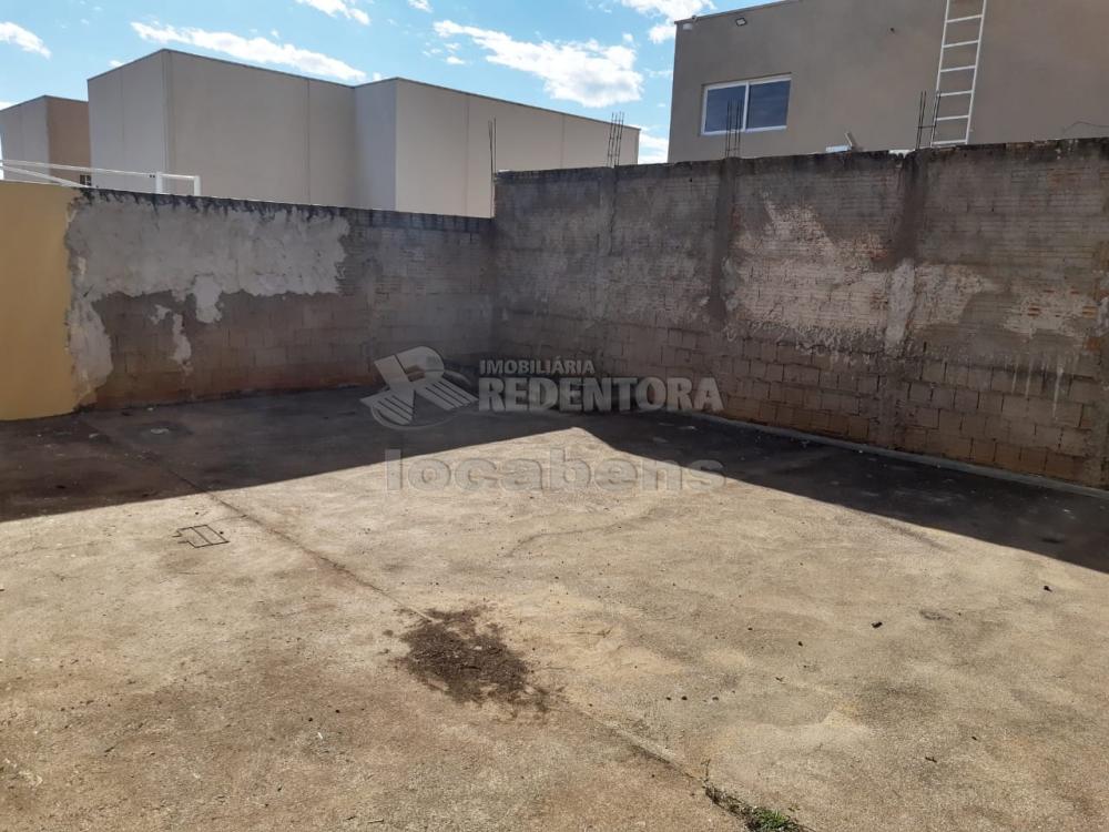 Alugar Casa / Padrão em São José do Rio Preto R$ 850,00 - Foto 9