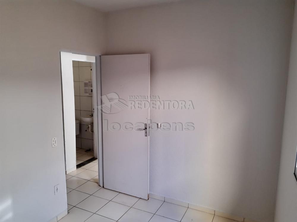 Alugar Casa / Padrão em São José do Rio Preto R$ 850,00 - Foto 11