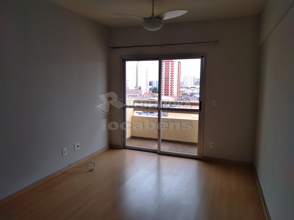Alugar Apartamento / Padrão em São José do Rio Preto R$ 770,00 - Foto 1