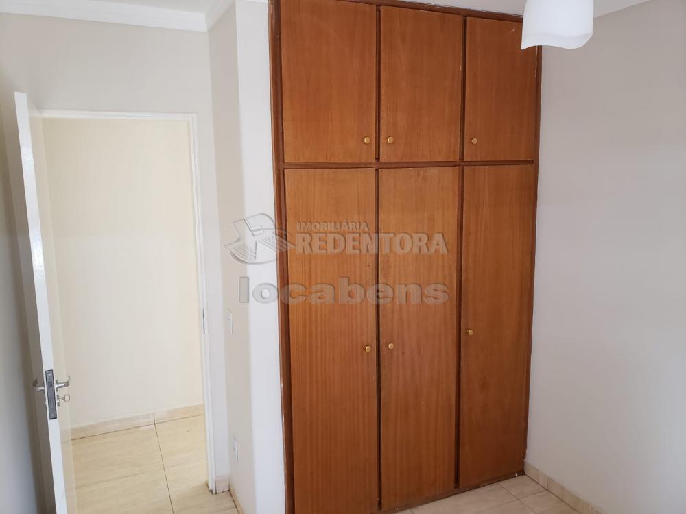 Alugar Apartamento / Padrão em São José do Rio Preto R$ 700,00 - Foto 10