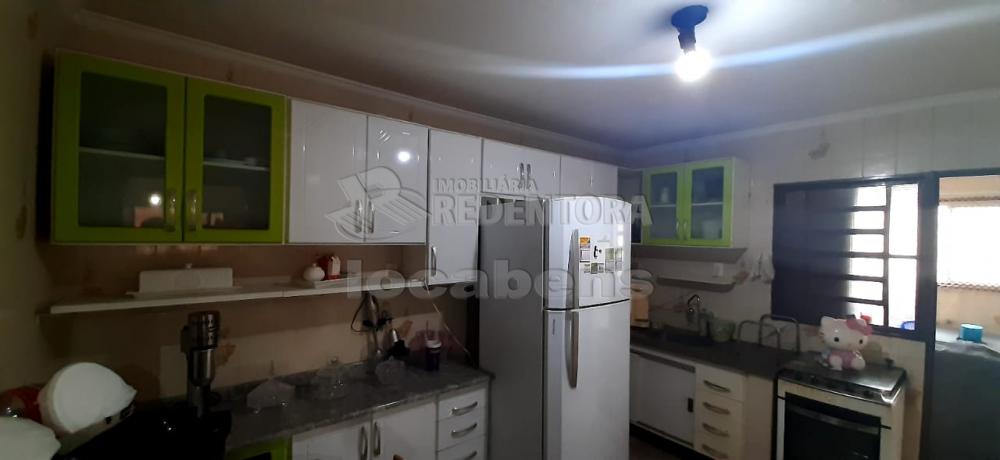 Alugar Apartamento / Padrão em São José do Rio Preto R$ 1.100,00 - Foto 3