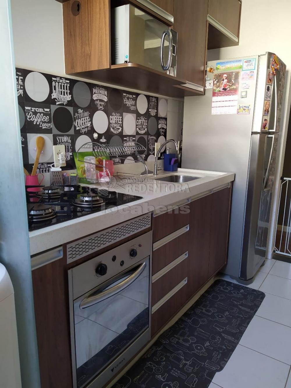 Comprar Apartamento / Padrão em São José do Rio Preto apenas R$ 180.000,00 - Foto 1