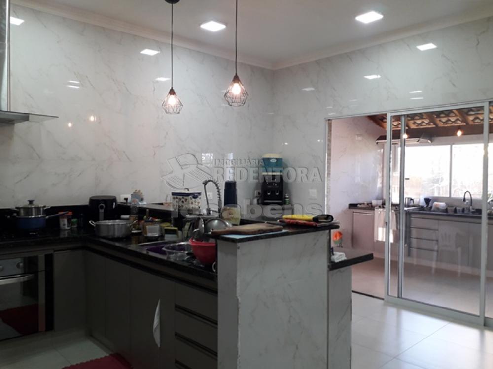 Chácara à venda com 3 quartos, 226m² - Foto 8