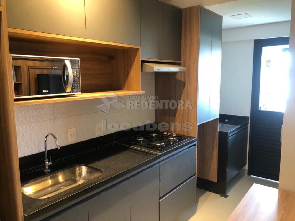 Alugar Apartamento / Padrão em São José do Rio Preto R$ 2.600,00 - Foto 6