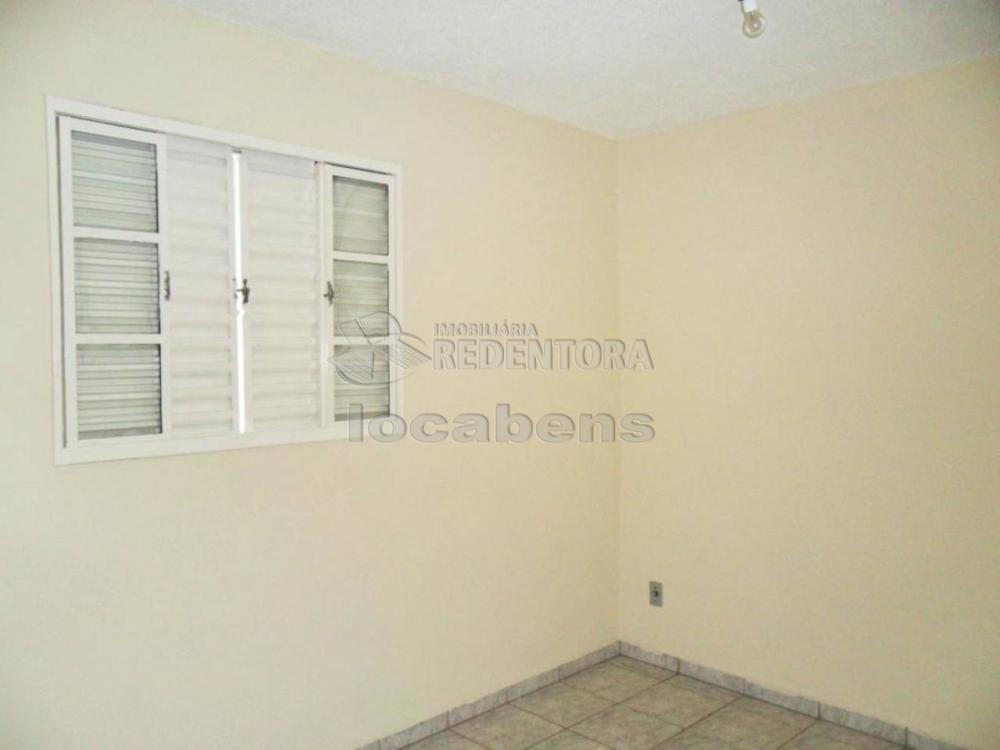 Comprar Apartamento / Padrão em São José do Rio Preto R$ 140.000,00 - Foto 3