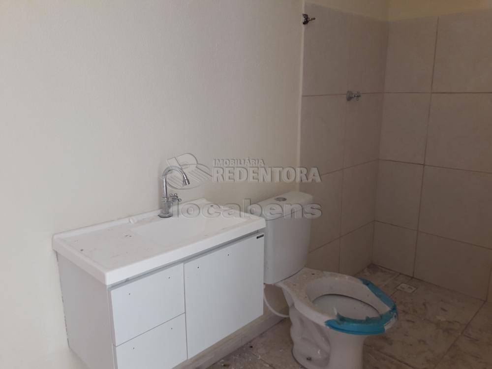 Alugar Comercial / Sala em São José do Rio Preto R$ 750,00 - Foto 6