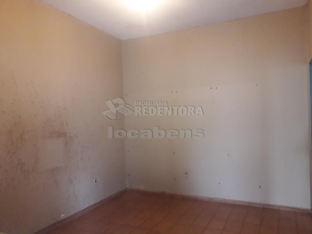 Comprar Casa / Padrão em São José do Rio Preto R$ 250.000,00 - Foto 4