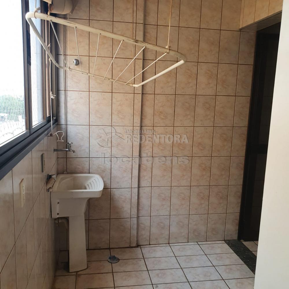 Alugar Apartamento / Padrão em São José do Rio Preto R$ 1.200,00 - Foto 17