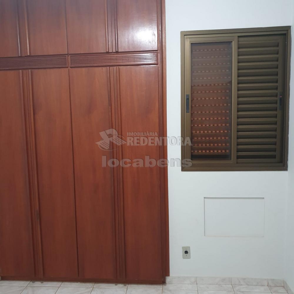 Alugar Apartamento / Padrão em São José do Rio Preto R$ 1.200,00 - Foto 8