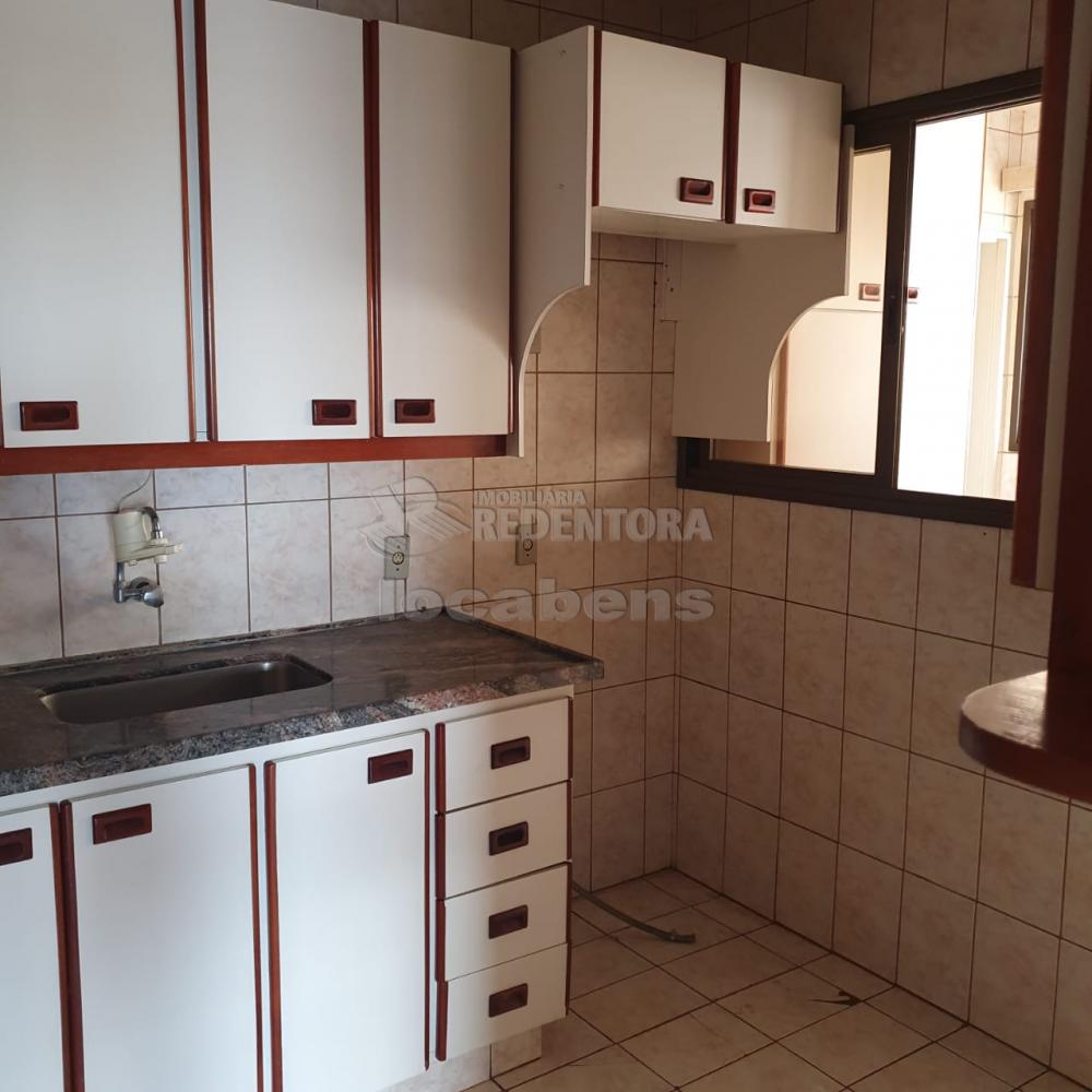 Alugar Apartamento / Padrão em São José do Rio Preto R$ 1.200,00 - Foto 15