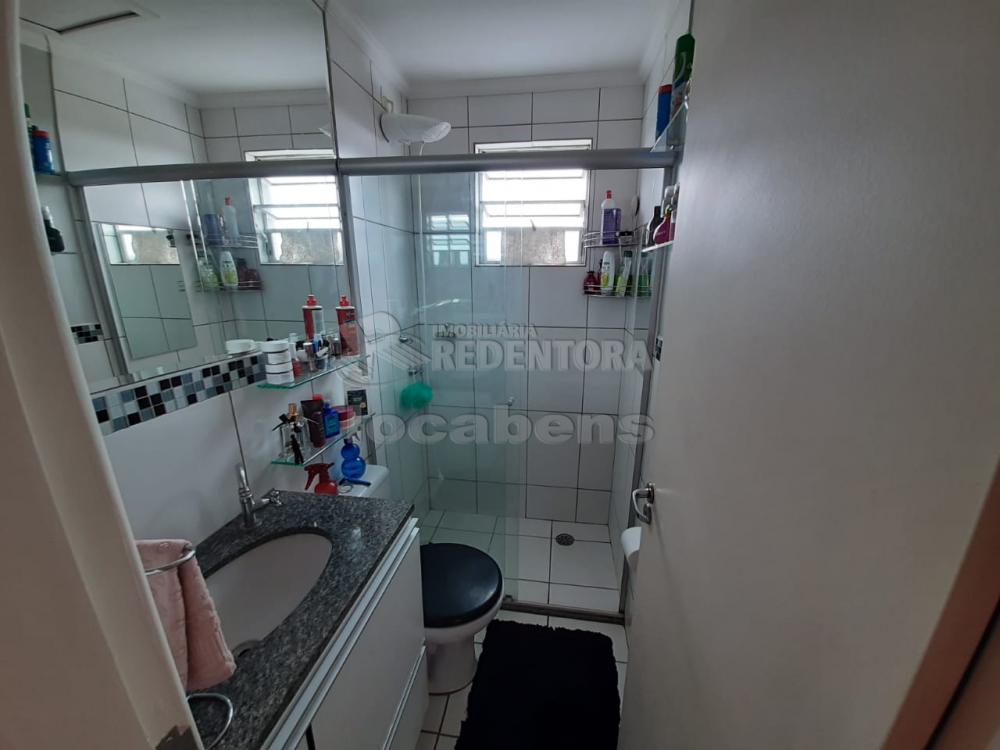 Comprar Apartamento / Padrão em São José do Rio Preto R$ 240.000,00 - Foto 12
