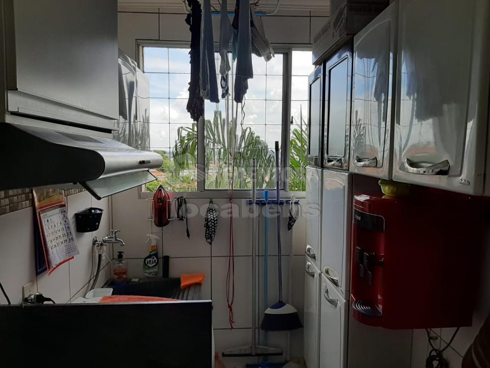 Comprar Apartamento / Padrão em São José do Rio Preto R$ 240.000,00 - Foto 11