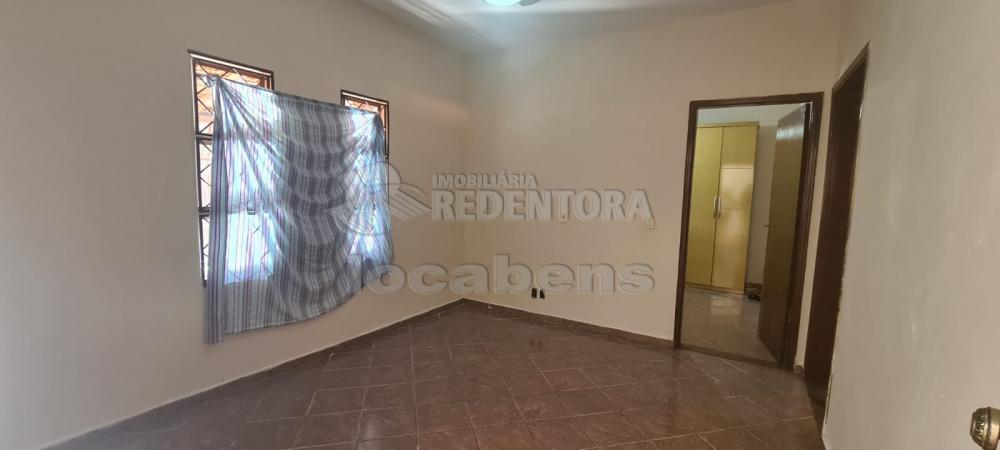 Alugar Casa / Padrão em São José do Rio Preto R$ 950,00 - Foto 3