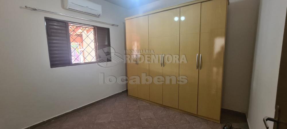 Alugar Casa / Padrão em São José do Rio Preto R$ 950,00 - Foto 4