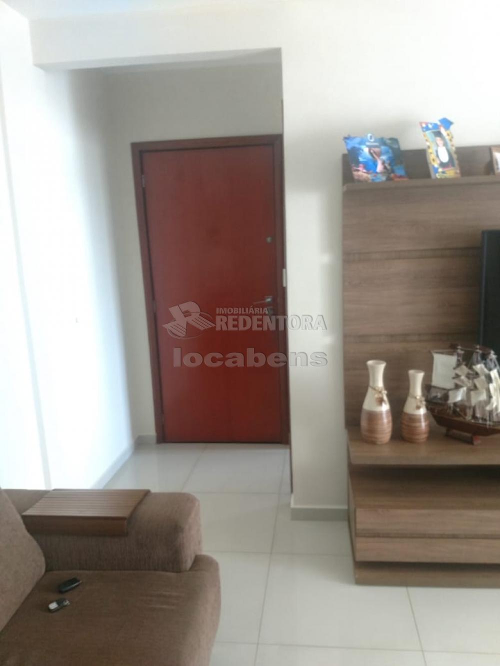 Comprar Apartamento / Padrão em São José do Rio Preto R$ 320.000,00 - Foto 5