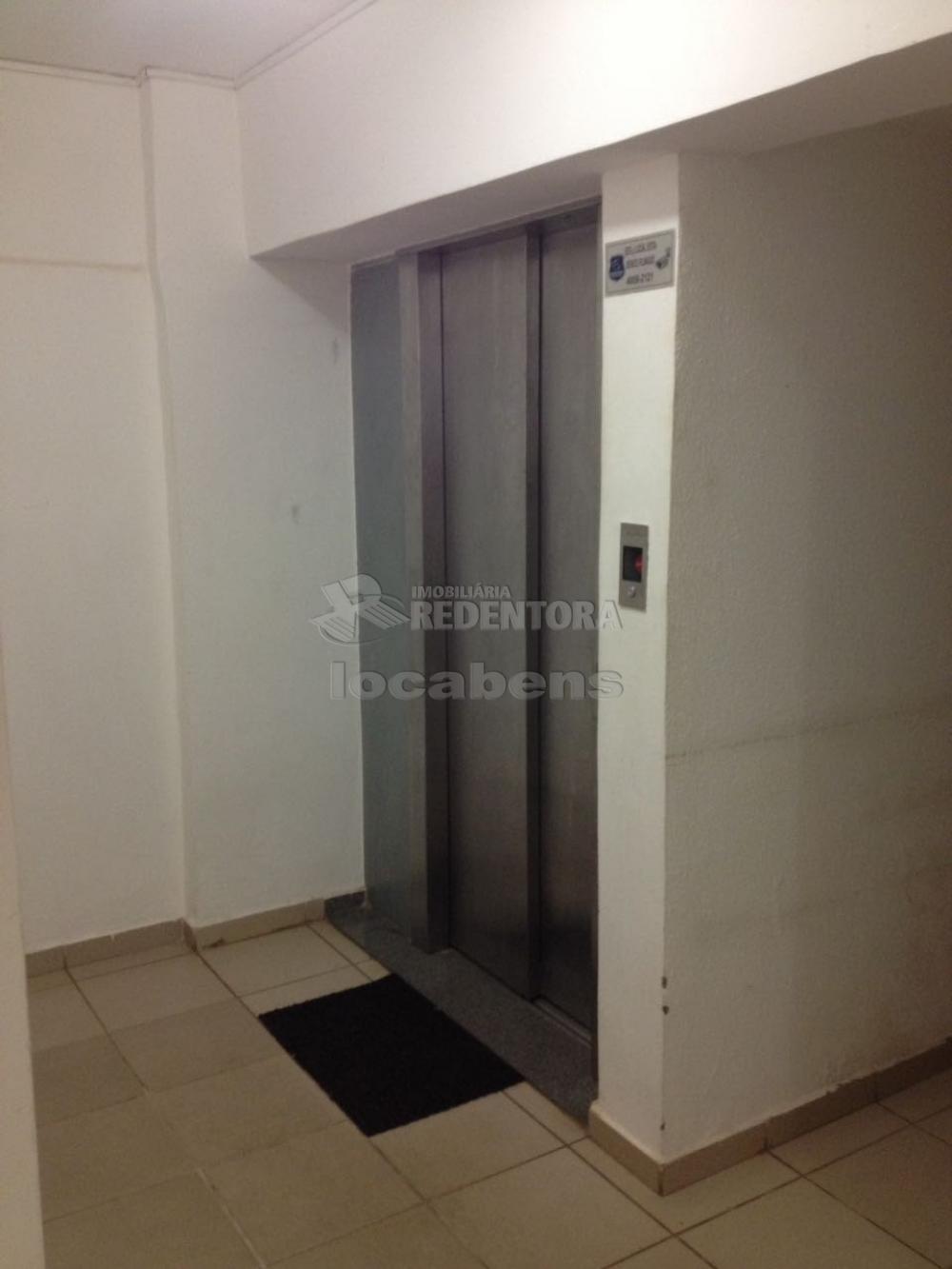 Comprar Apartamento / Padrão em São José do Rio Preto R$ 310.000,00 - Foto 11