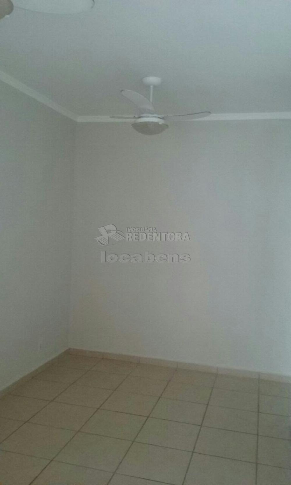 Comprar Apartamento / Padrão em São José do Rio Preto apenas R$ 310.000,00 - Foto 4