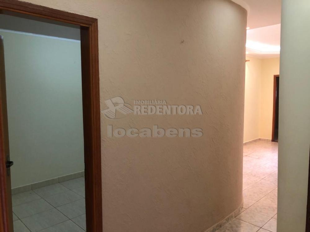 Alugar Casa / Padrão em São José do Rio Preto R$ 2.500,00 - Foto 7