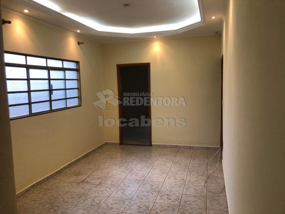 Alugar Casa / Padrão em São José do Rio Preto R$ 2.500,00 - Foto 9