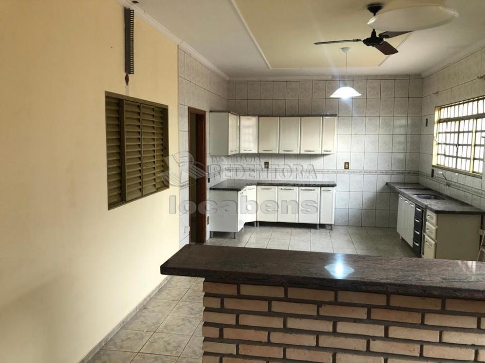 Alugar Casa / Padrão em São José do Rio Preto R$ 2.500,00 - Foto 14