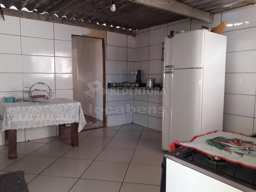 Comprar Casa / Padrão em São José do Rio Preto R$ 165.000,00 - Foto 4