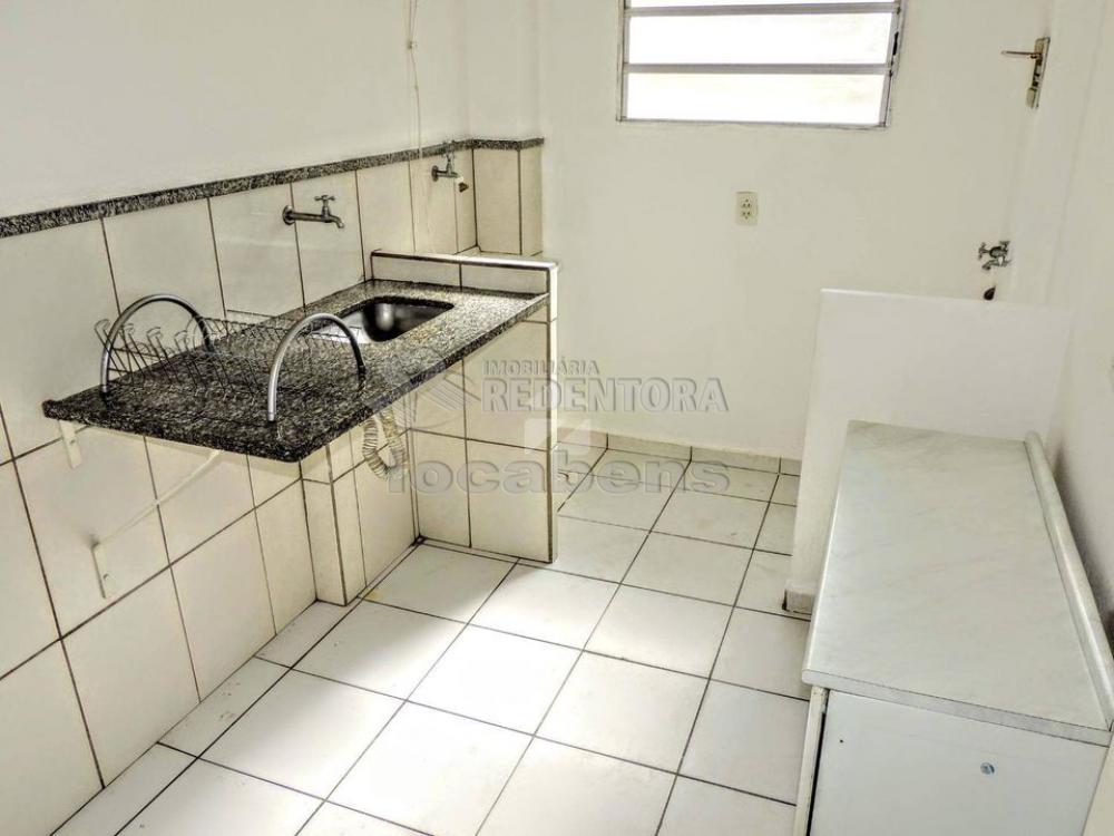 Comprar Apartamento / Padrão em Campinas R$ 230.000,00 - Foto 11